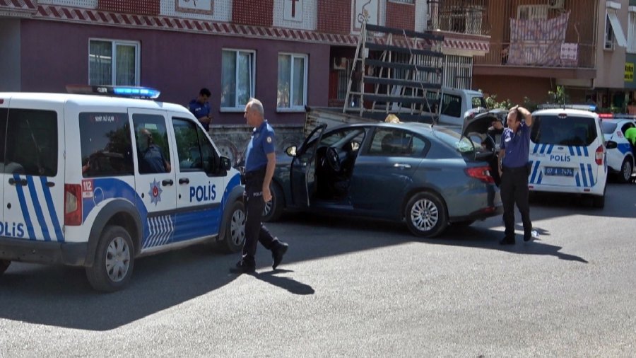 Alkollü Aday Sürücü Ortalığı Birbirine Kattı, Kaldırıma Çarpınca Yakalandı