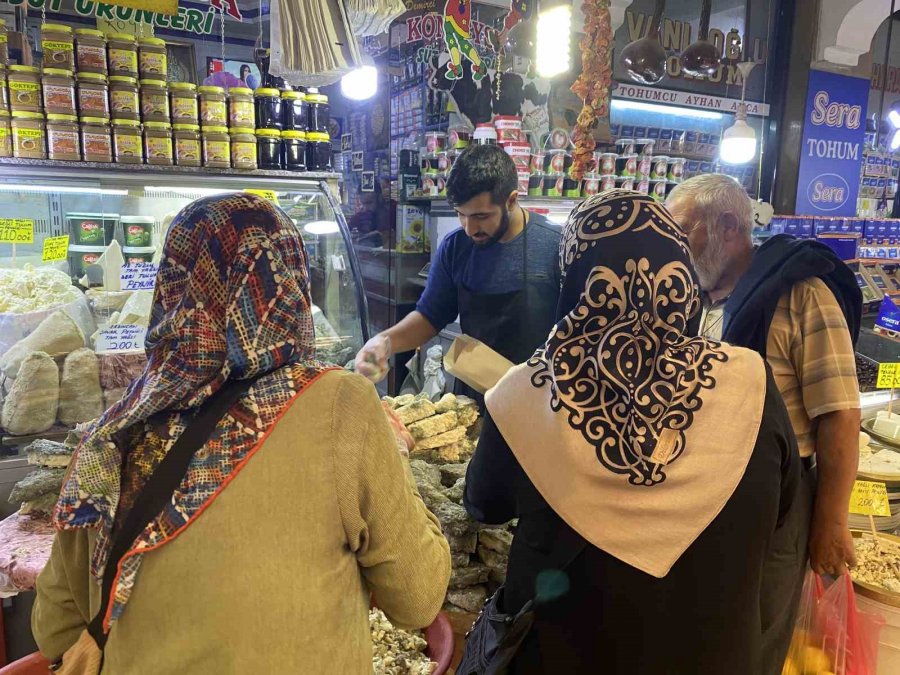 Osmanlı’dan Günümüze Uzanan Vazgeçilmez Lezzet: "küflü Peynir"