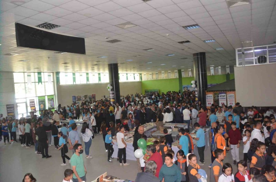 Ereğli Belediyesi Kitap Günleri Başladı