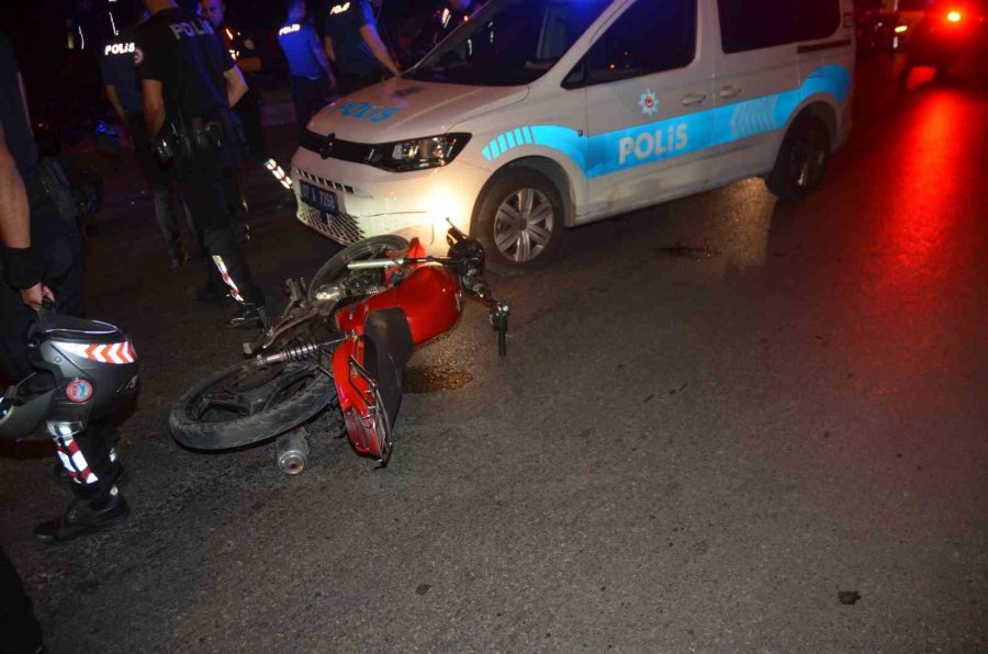 Polisten Kaçan Motosiklet Sürücüsü Kaza Yapınca Yakalandı