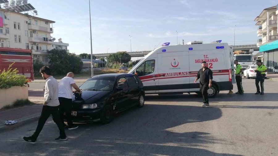 Manavgat’ta Otomobil İle Motosiklet Çarpıştı: 1 Yaralı