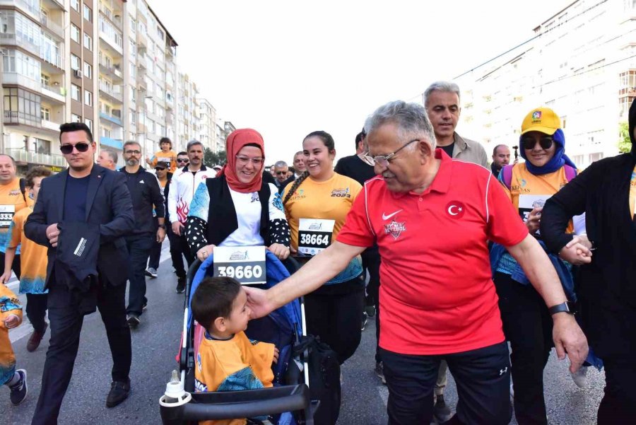Uluslararası Yarı Maratonuna İlkler Damga Vurdu