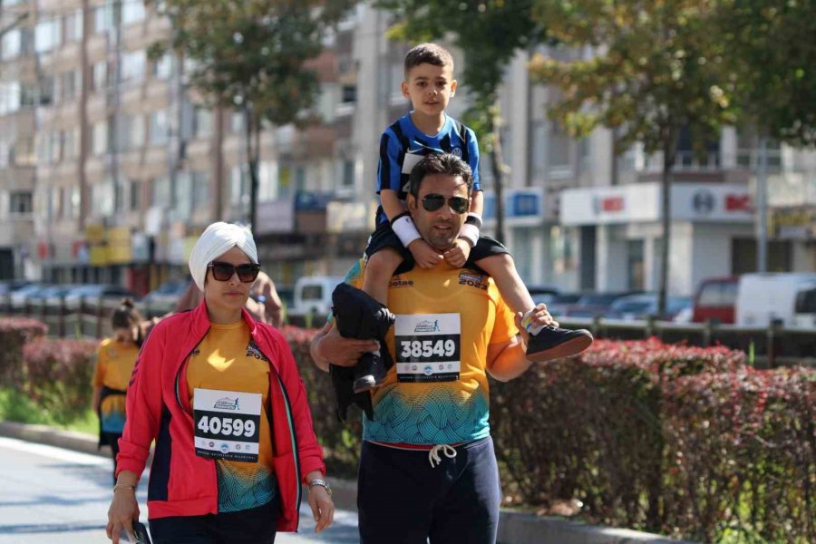 Uluslararası Yarı Maratonuna İlkler Damga Vurdu