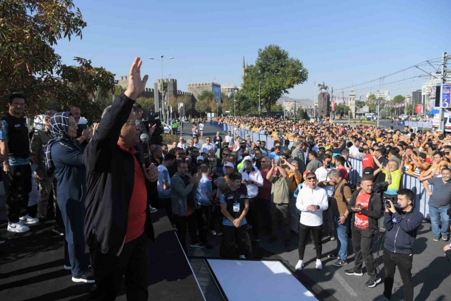 Uluslararası Yarı Maratonuna İlkler Damga Vurdu