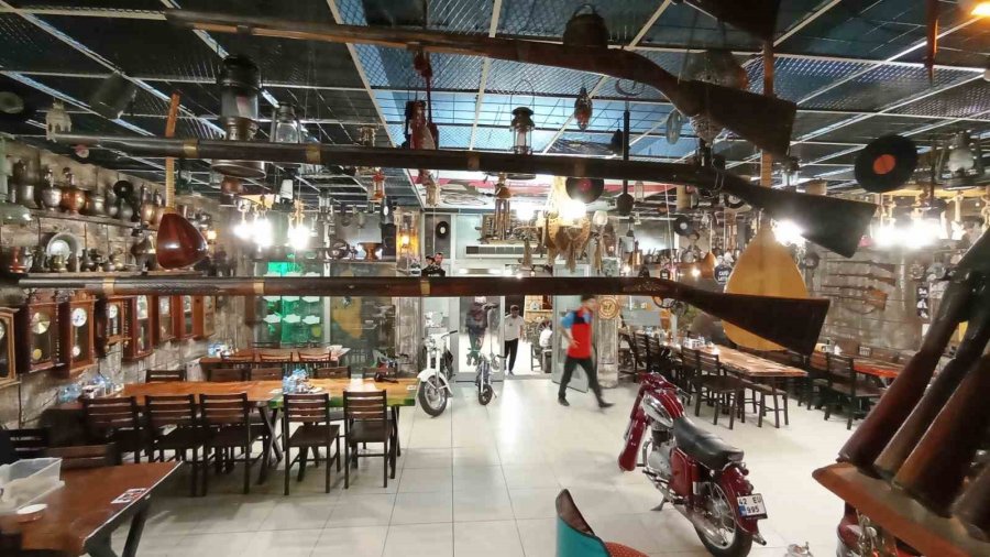 Antikacı Değil, Çorbacı