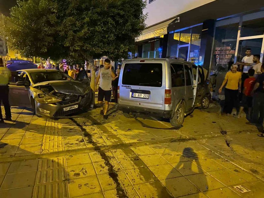 Esnafın Uyardığı Aynı Noktada Yine Kaza: 2 Yaralı
