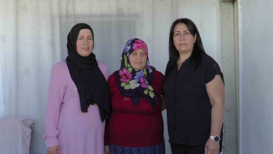 Muhtardan Yaşlı Ve Engellilere ‘sonbahar Temizliği’ Hizmeti