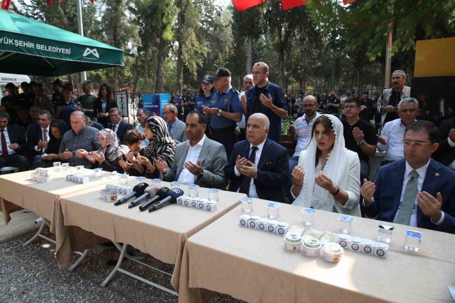 Polisevi Şehidi Sedat Gezer, Mezarı Başında Anıldı