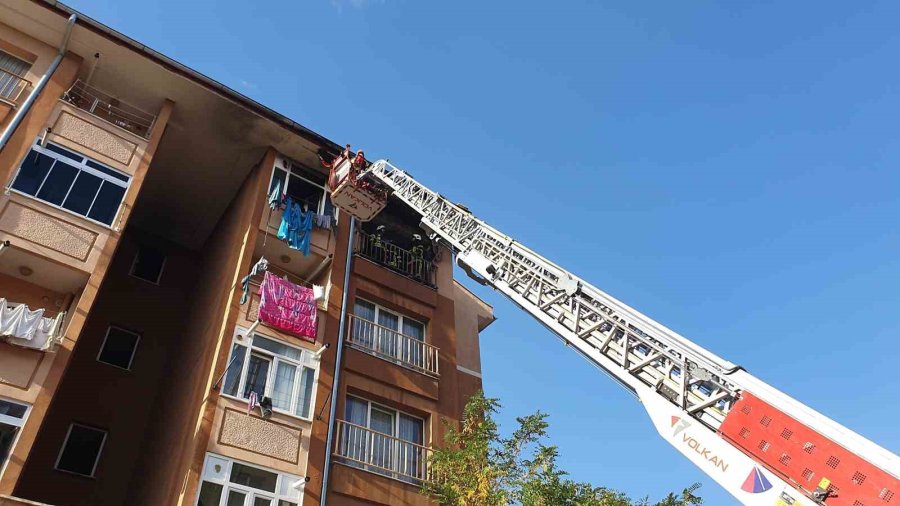 Yangını Film İzler Gibi İzlediler