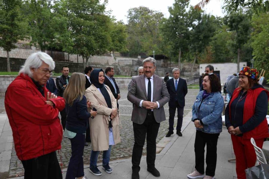 Melikgazi’nin Tarih Ve Kültür Esintisi Tuvallere Yansıyor