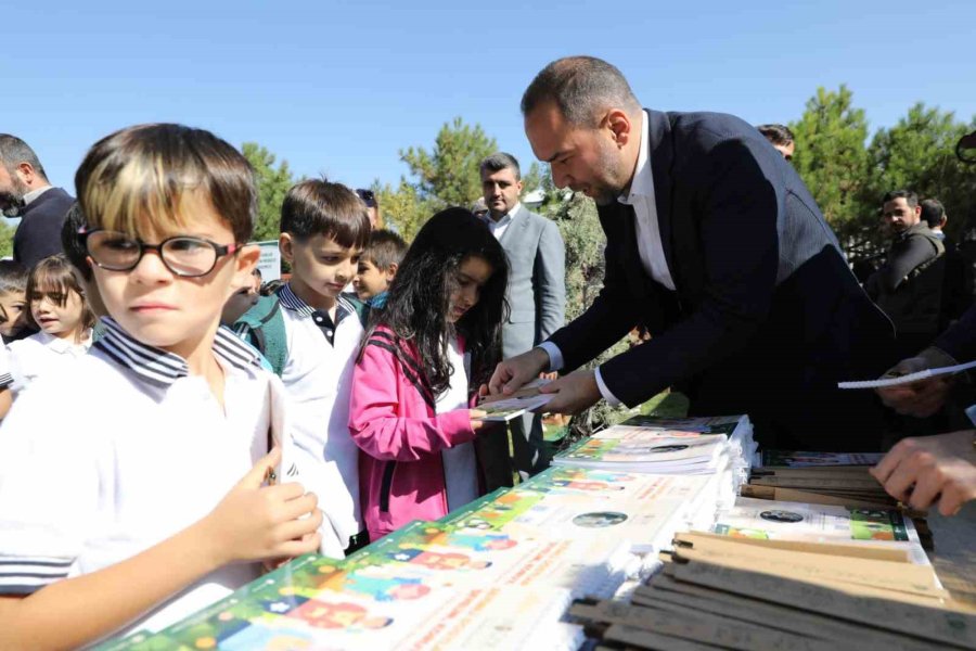 Başkan Özdemir: “rehabilite Edilen Hayvanlara En İyi Hizmeti Sunmanın Gayreti İçerisindeyiz”