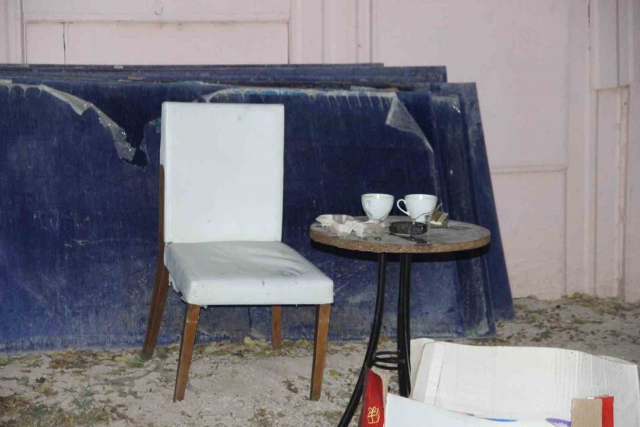 Karaman’da Kahve İçerken Silahlı Saldırıya Uğrayan Kişi Ağır Yaralandı