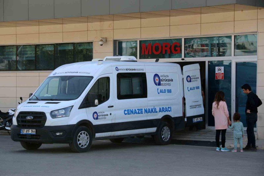 Asrın Felaketi Depremden Kurtuldu, Kazada Can Verdi