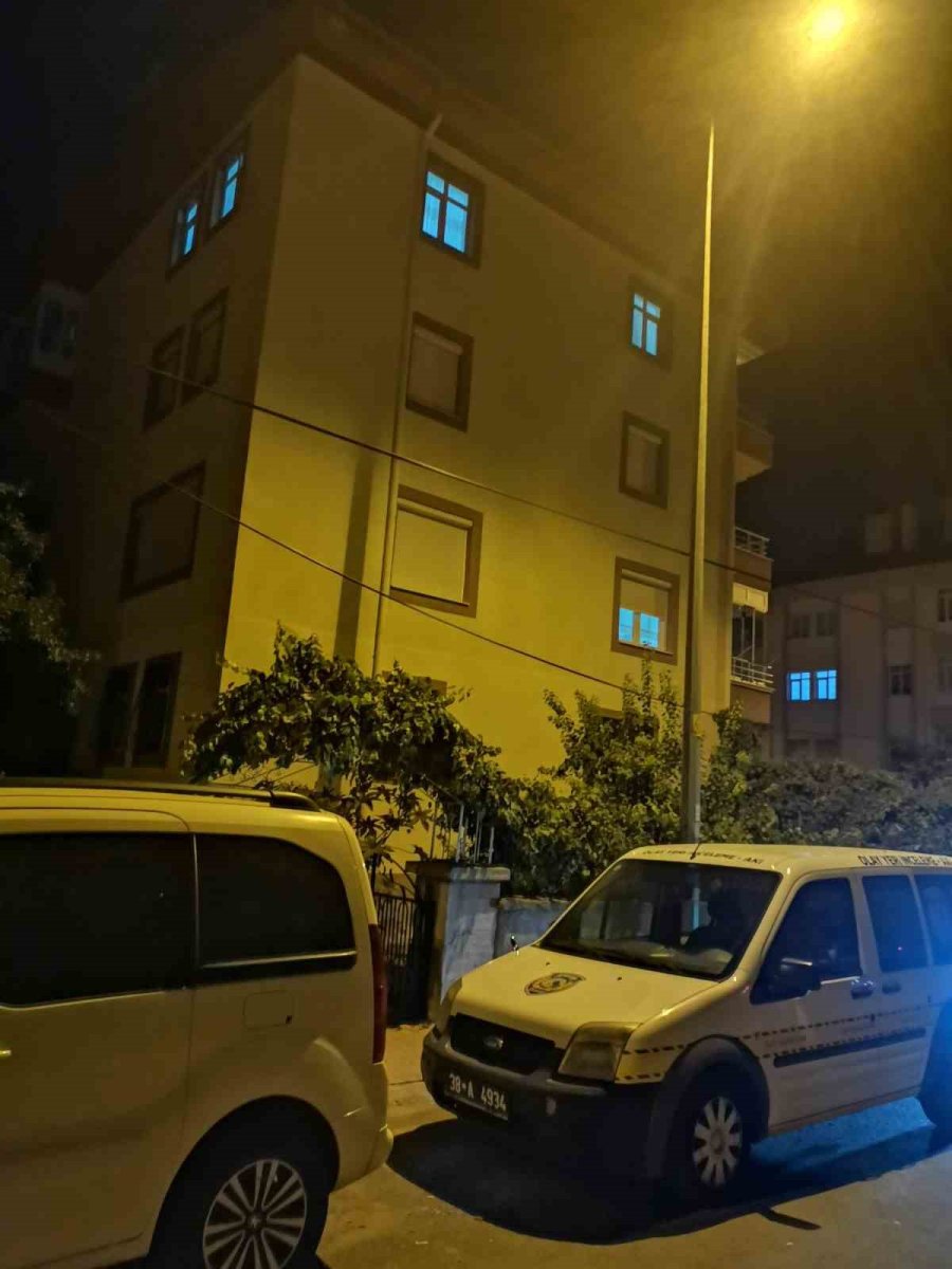 İntihara Kalkışan Şahıs Ağır Yaralandı