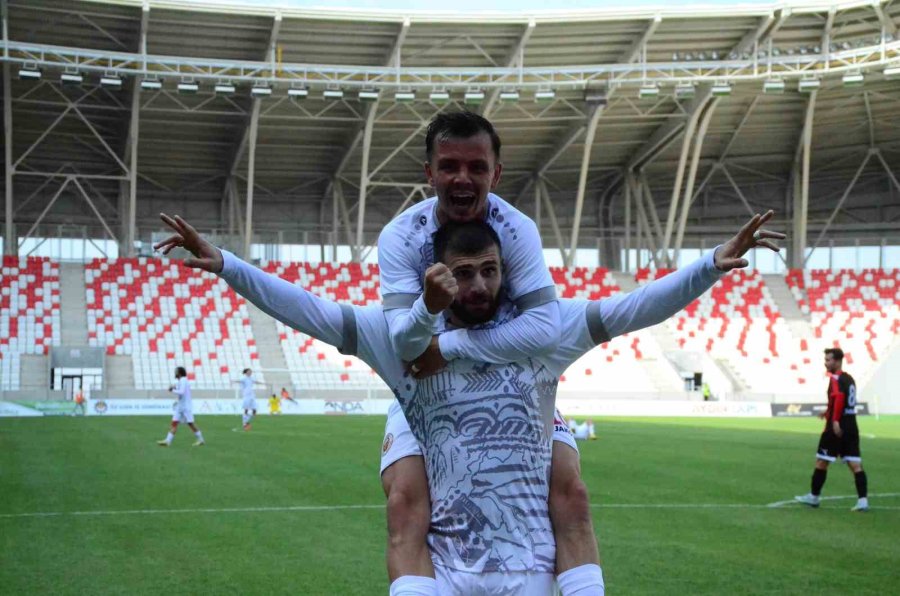 Tff 2. Lig: Karaman Fk: 4 - Uşakspor: 0
