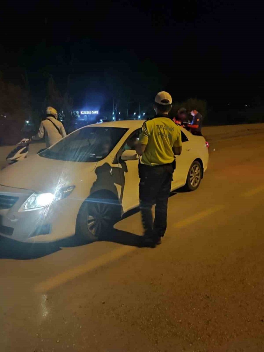 Antalya’da 19 Farklı Noktada Şok Yol Uygulaması