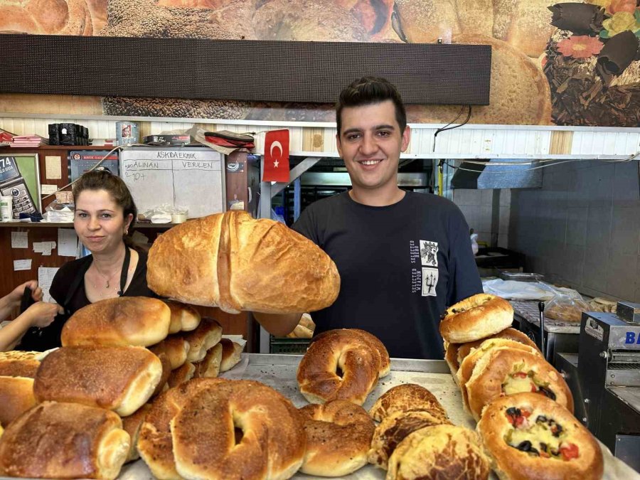 Üniversiteyi Bitirdi Baba Mesleğine Döndü