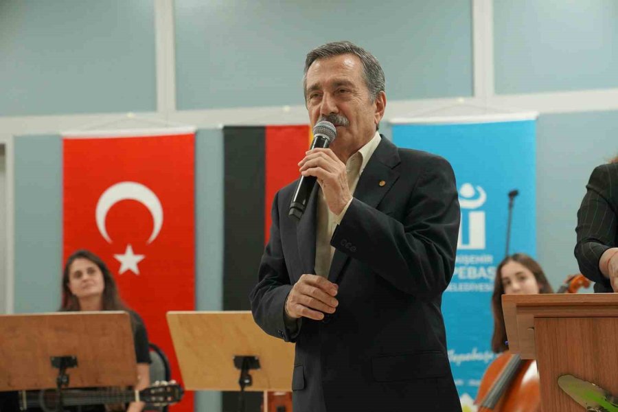 ‘doğu’ya Kervan’ Sergisi Açıldı