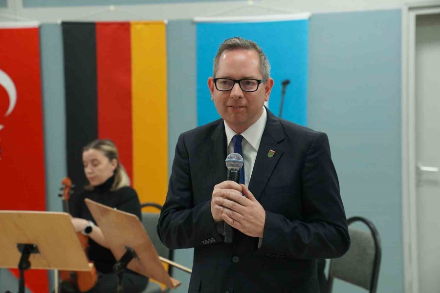 ‘doğu’ya Kervan’ Sergisi Açıldı