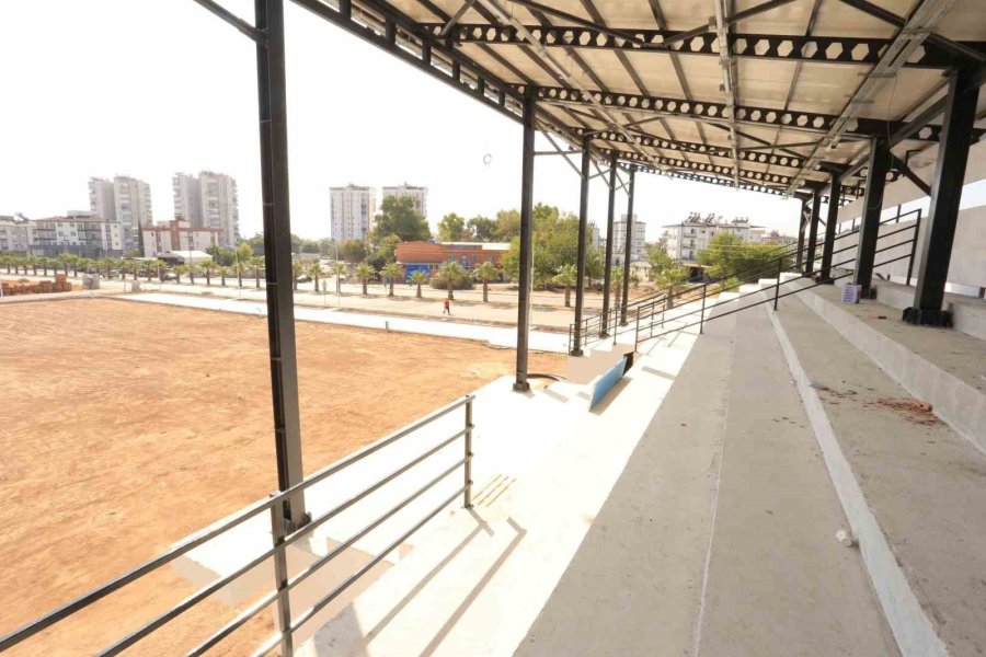 Varsak’a, Pehlivanlar Diyarı Antalya’ya Yakışır Er Meydanı