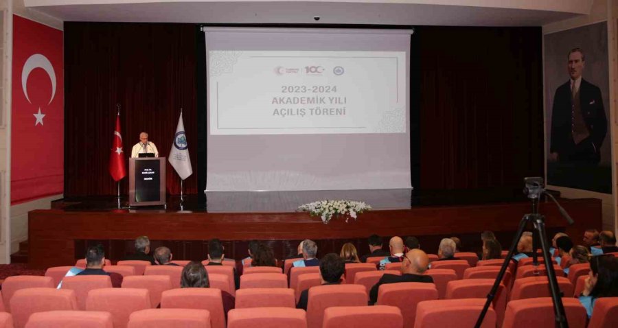 Esogü’de 2023-2024 Akademik Yılı Törenle Açıldı