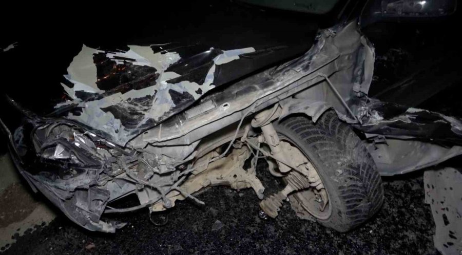 Aksaray’da 5 Araçlı Zincirleme Kaza: 3 Yaralı