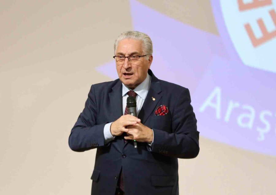 Prof. Dr. İsmail Hakkı Aydın, Erü Öğrencileri İle Buluştu