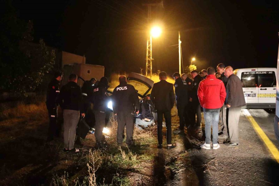 Otomobil Su Kanalına Düştü: 1 Ölü