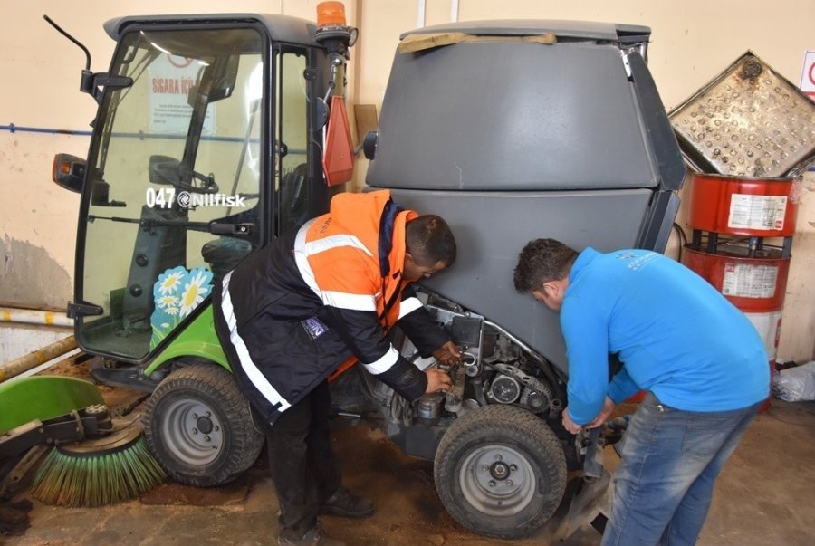 Başkan Çolakbayrakdar, “atölyemiz, Sanayi Sitesi Gibi Çalışıyor”