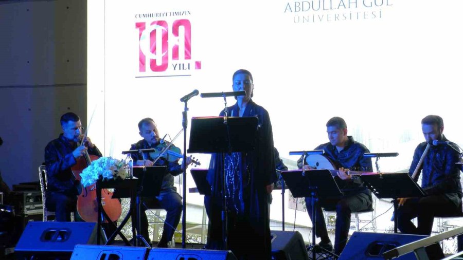 11. Cumhurbaşkanı Abdullah Gül, Kayseri’de ‘cumhuriyet’in 100. Yılı Resepsiyonu’na Katıldı