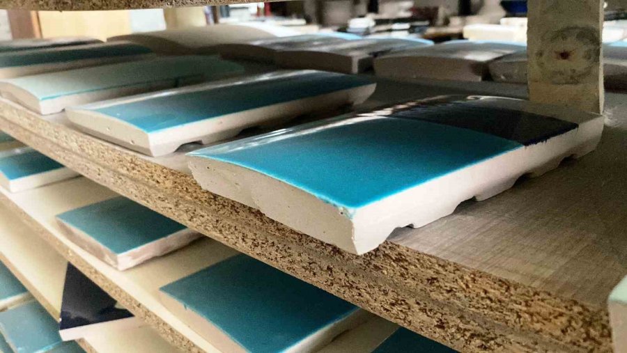 Ustası Olmadan Öğrendiği Çini Sanatını 30 Yıldır Devam Ettiriyor