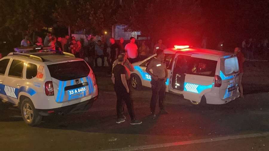 Mersin’de Kardeşlere Çarpan Sürücü Kaçtı, O Anlar Kameralara Yansıdı: 1 Ölü, 1 Yaralı