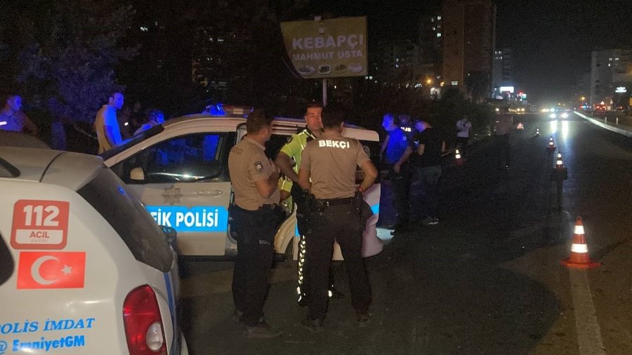 Mersin’de Kardeşlere Çarpan Sürücü Kaçtı, O Anlar Kameralara Yansıdı: 1 Ölü, 1 Yaralı