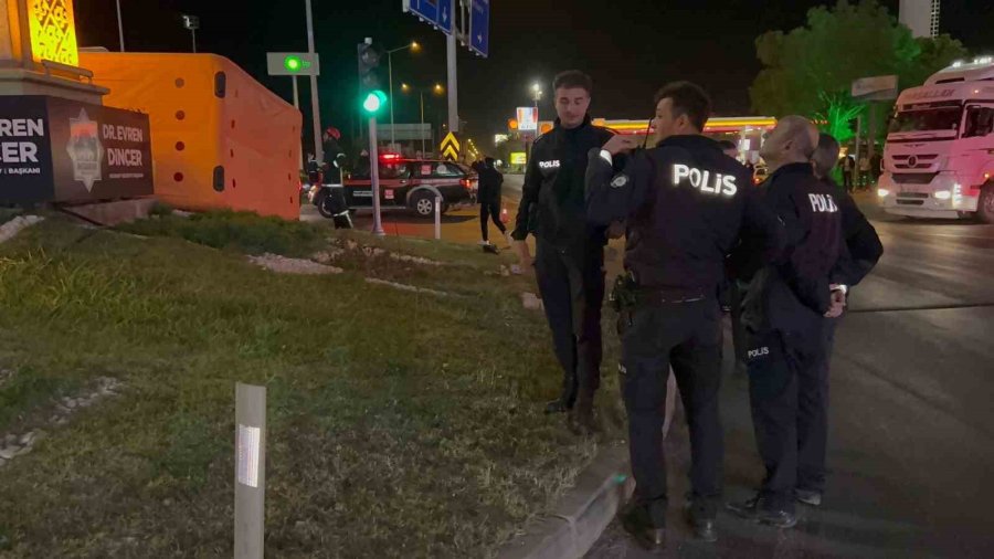 35 Metre Yükseklikteki Esere Çıkan Alkollü Şahıs Ekiplere Zor Anlar Yaşattı