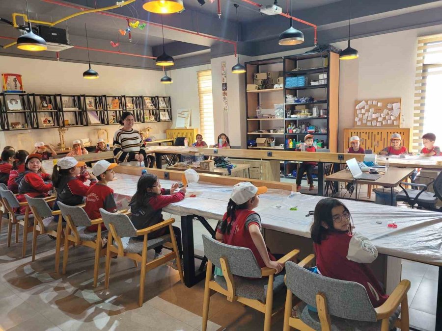 Aksaray’da Minik Öğrenciler Bilim Merkezi’nde Eğitim Aldı