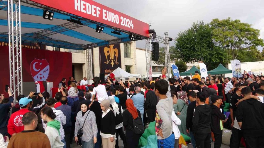 Konya’da Milli Maç Heyecanı