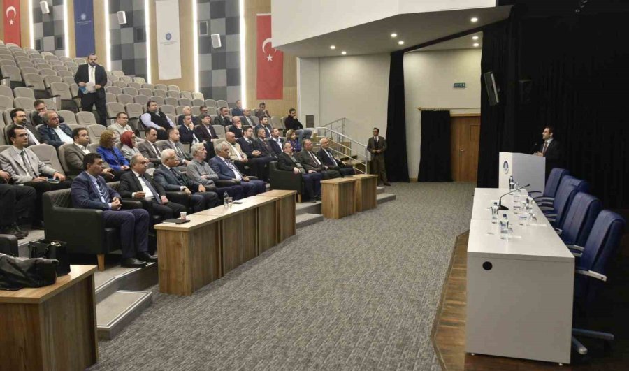 Neü’de “kalite Ve Akreditasyon” Seferberliği