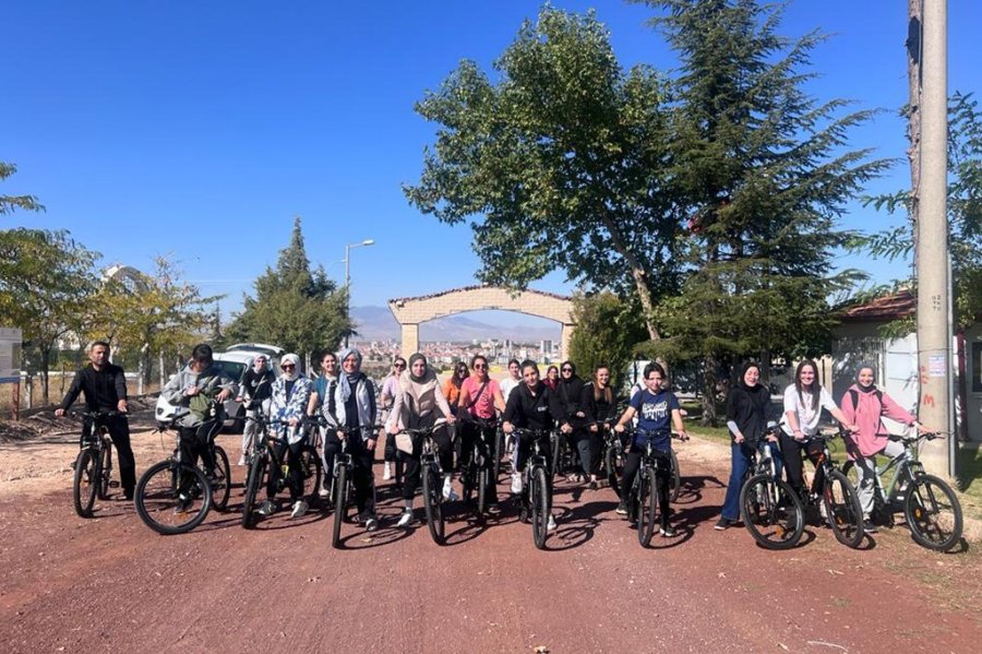 Karaman’da Öğrencileri Doğa Ve Sağlık İçin Pedal Çevirdi