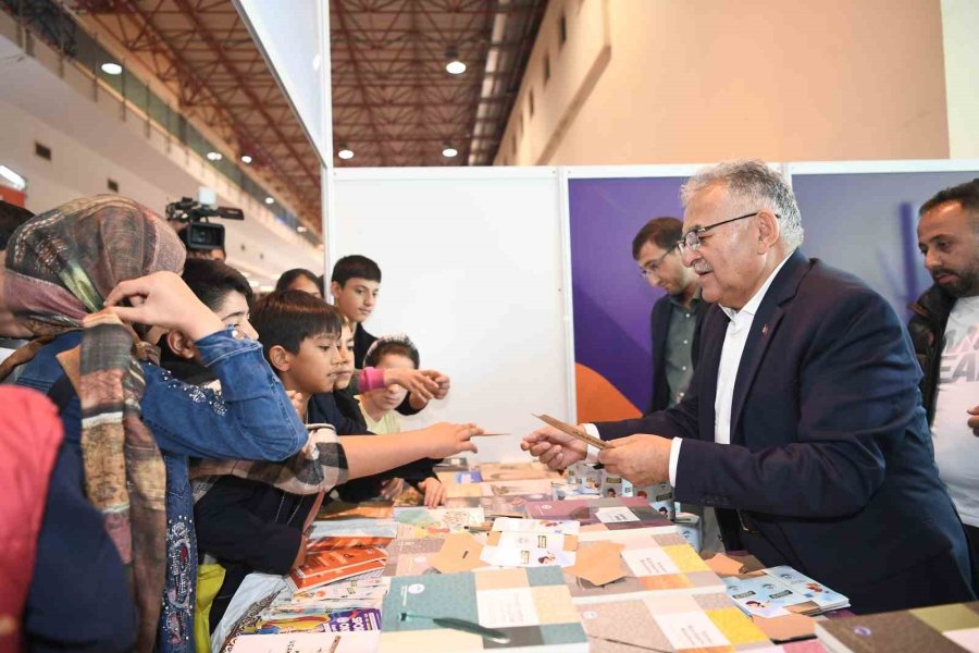 Kitap Fuarında Hedef 1 Milyon Ziyaretçi