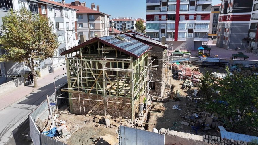 Karatay Belediyesi Konya’nın Tarihi Evlerini Restore Ediyor