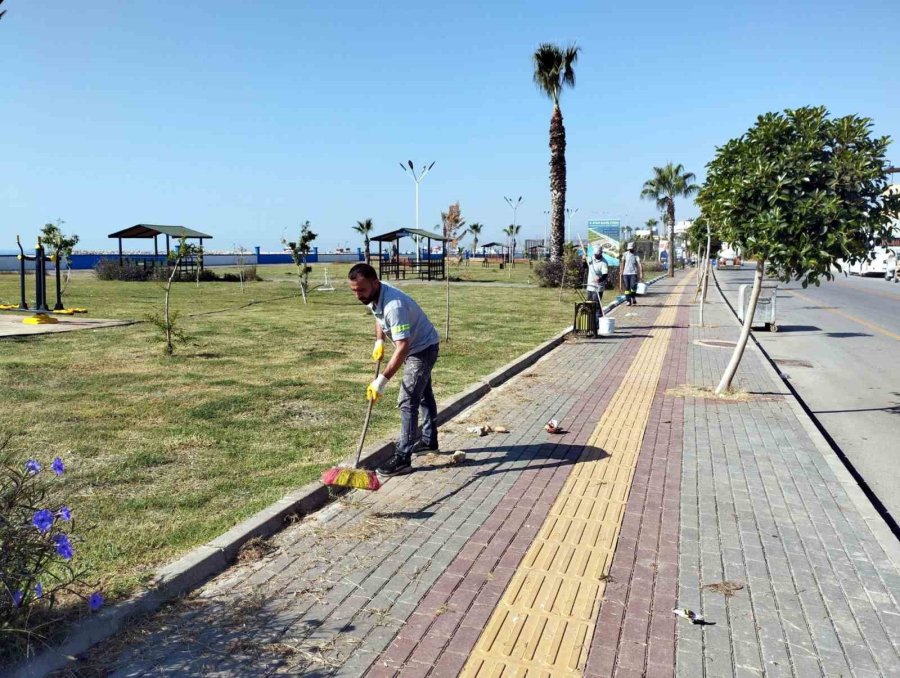 Akdeniz’de Yollar, Parklar Ve Spor Tesisleri Yenileniyor