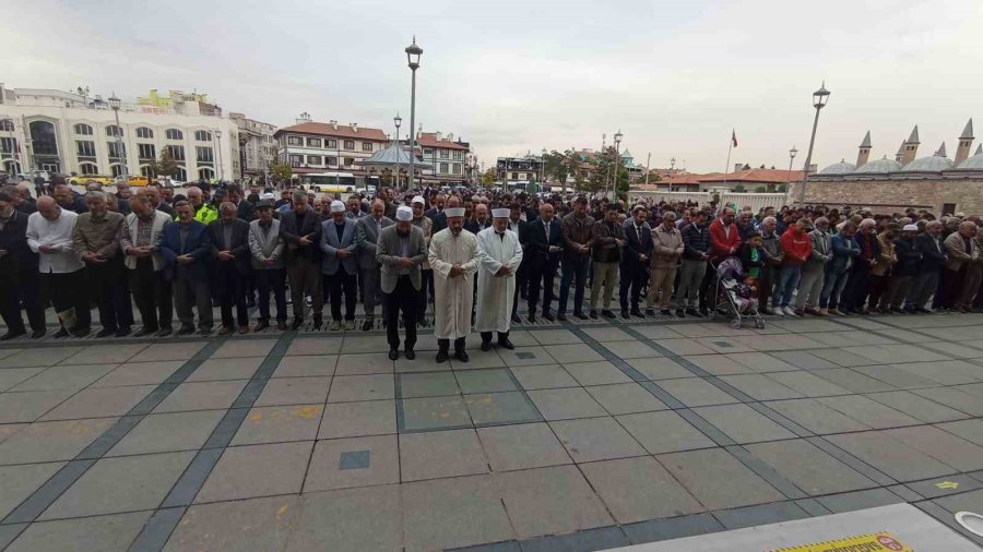 Konya’da Filistin’de Hayatını Kaybedenler İçin Gıyabi Cenaze Namazı Kılındı
