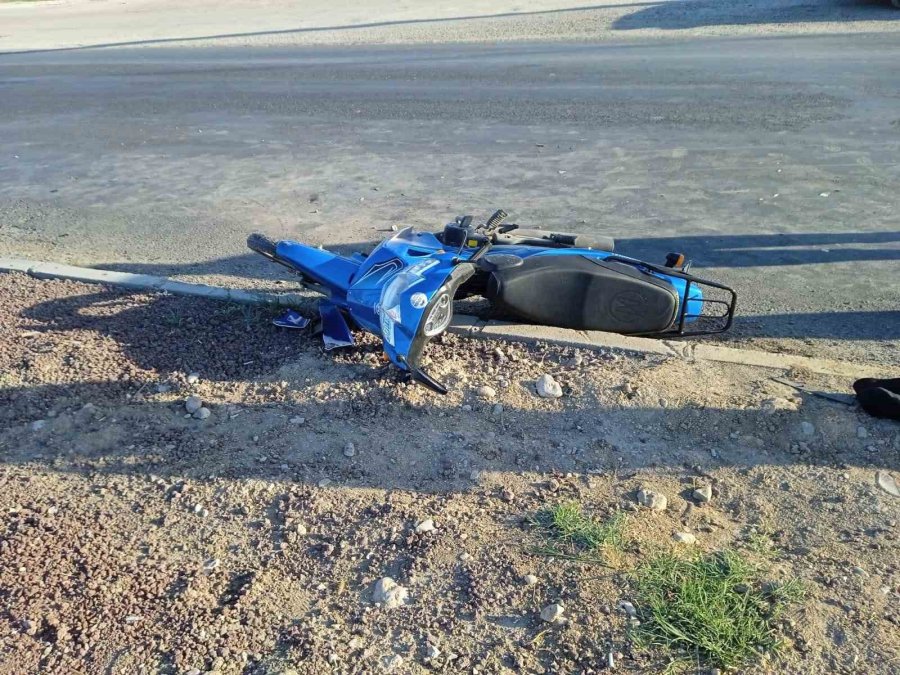 Konya’da Motosiklet İle Otomobil Çarpıştı: 2 Yaralı