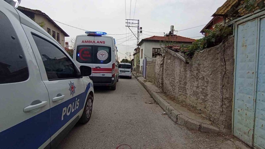 Konya’da 13 Yaşındaki Kız Tabancayla Oynarken Kendini Vurdu