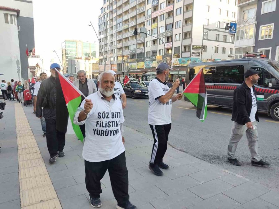 Filistin’e Doğru Yürüyen Gruba Niğde’den De Katılanlar Oldu