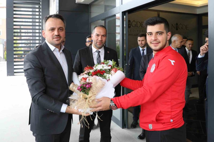 Bakan Yardımcısı Eminoğlu’ndan Niğde Belediyesi’ne Ziyaret