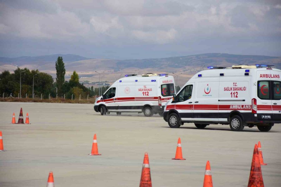 Ambulans Sürücülerine ‘ambulans Sürüş Güvenliği’ Eğitimi