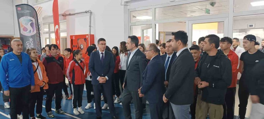 Gençlik Ve Spor Bakan Yardımcısı Eminoğlu: "niğde’de Kyk Yurtlarımıza Başvurup Da Giremeyen Öğrencimiz Yok"