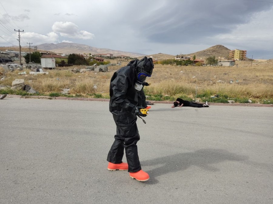 Niğde’de Yapılan Kbrn Tatbikatı Gerçeğini Aratmadı