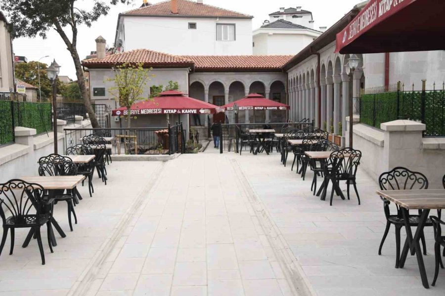 Selçuklu Ve Osmanlı Döneminin Medresesi Eğitime Açıldı